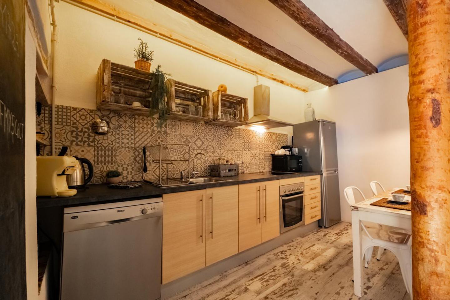 Apartamento En El Corazon De Tarragona. Planta Baja Con Patio. Exterior foto