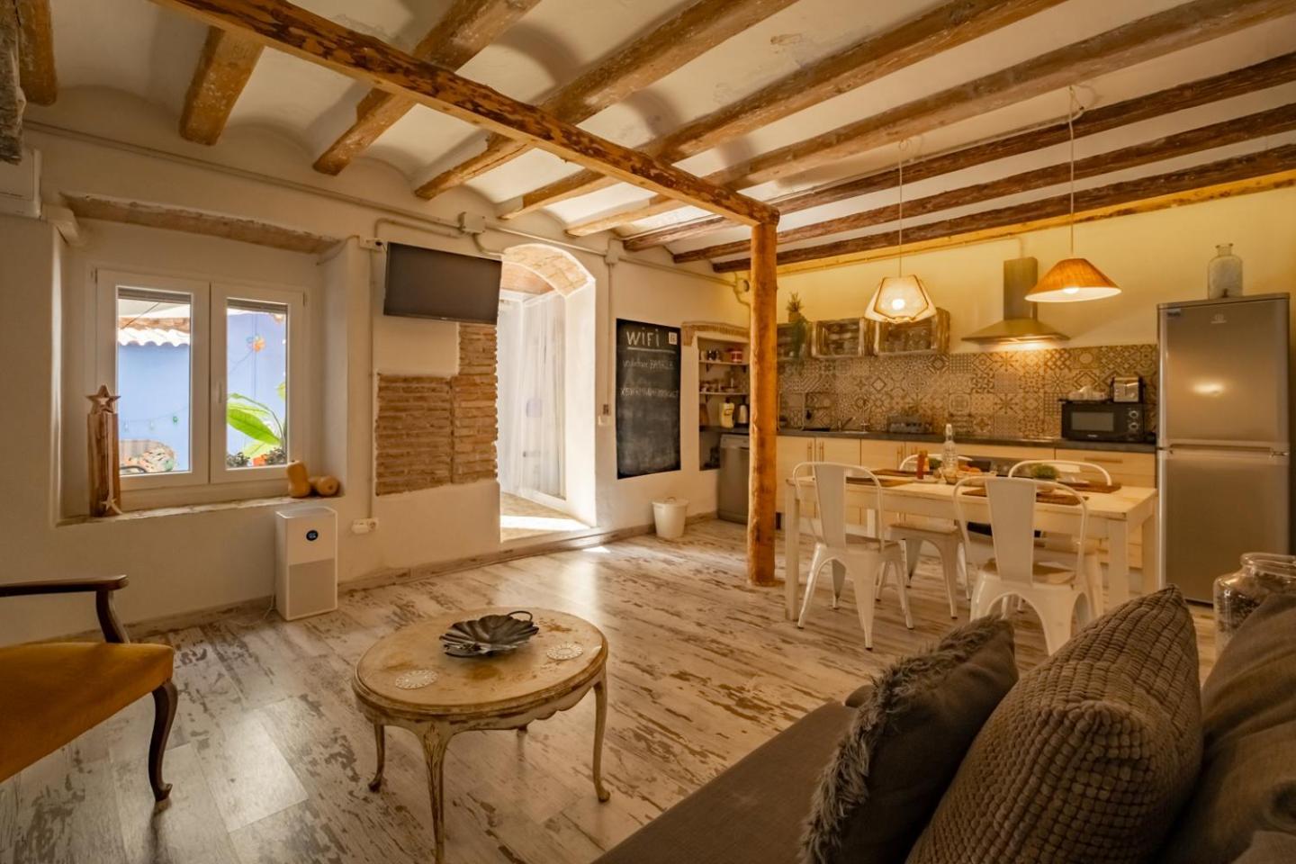 Apartamento En El Corazon De Tarragona. Planta Baja Con Patio. Exterior foto