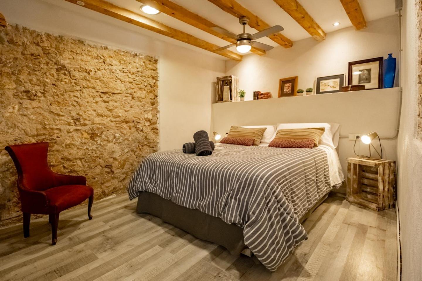 Apartamento En El Corazon De Tarragona. Planta Baja Con Patio. Exterior foto