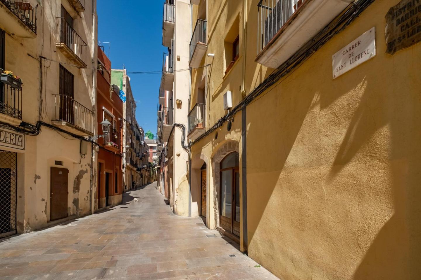 Apartamento En El Corazon De Tarragona. Planta Baja Con Patio. Exterior foto